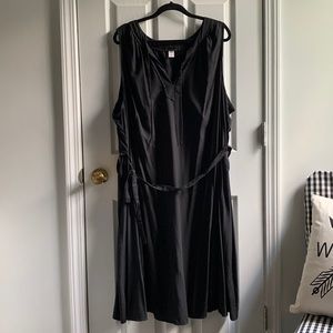 EUC-Like New Old Navy Shift Little Black Dress Plus size 4x